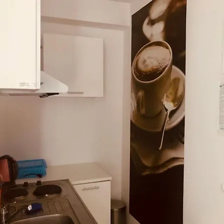 Abeona マカルスカ